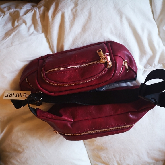 Fanny Pac - Picture 3 of 4